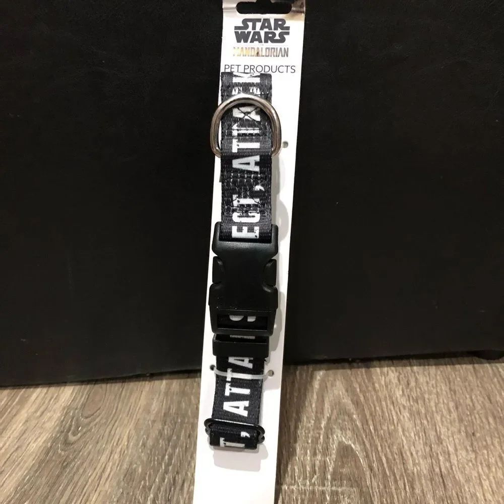 NEW Star Wars Mandalorian Collar Size Medium Black and White Pet Collar